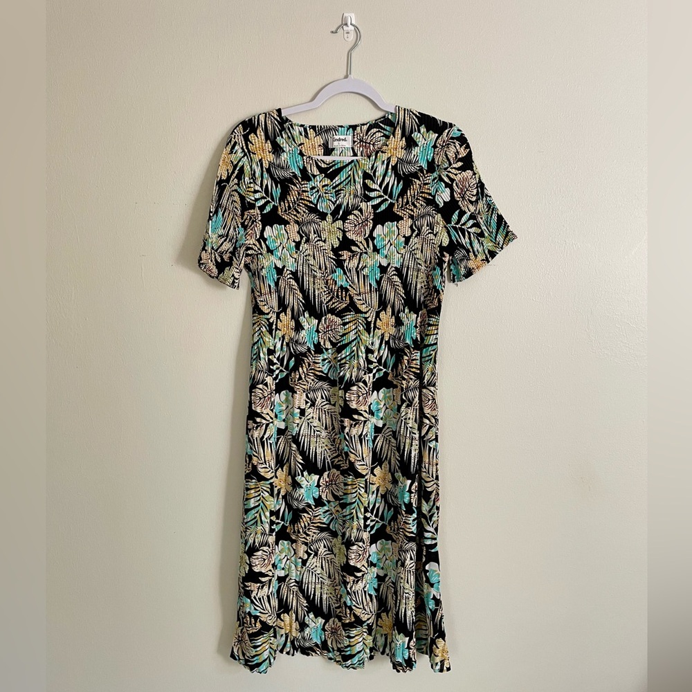 Kindred Hawaiian Crinkle Midi Dress
